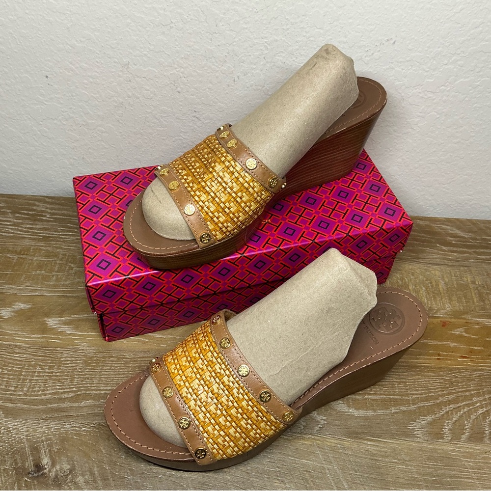 Tory Burch Straw and Leather Wedge Sandal Size 10.5